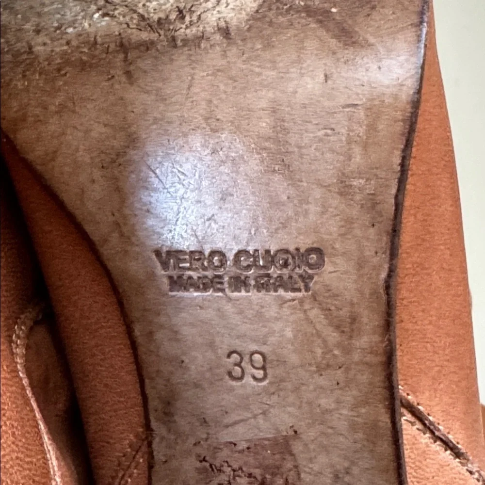 Vero Cuoio Tan Leather Heeled Booties